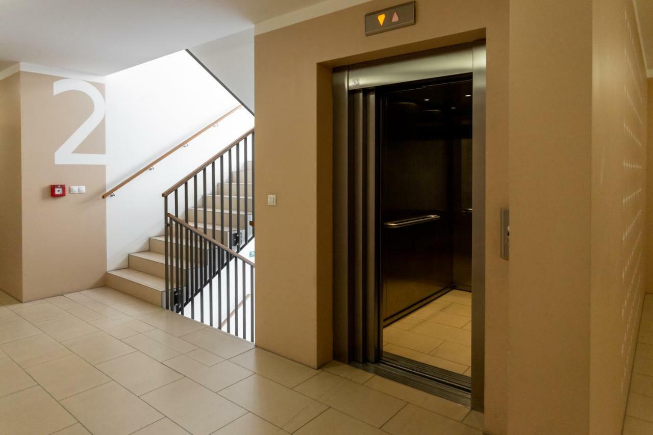 Prague Days - Family 2Bdr Apt - Garage Parking - Balcony מראה חיצוני תמונה