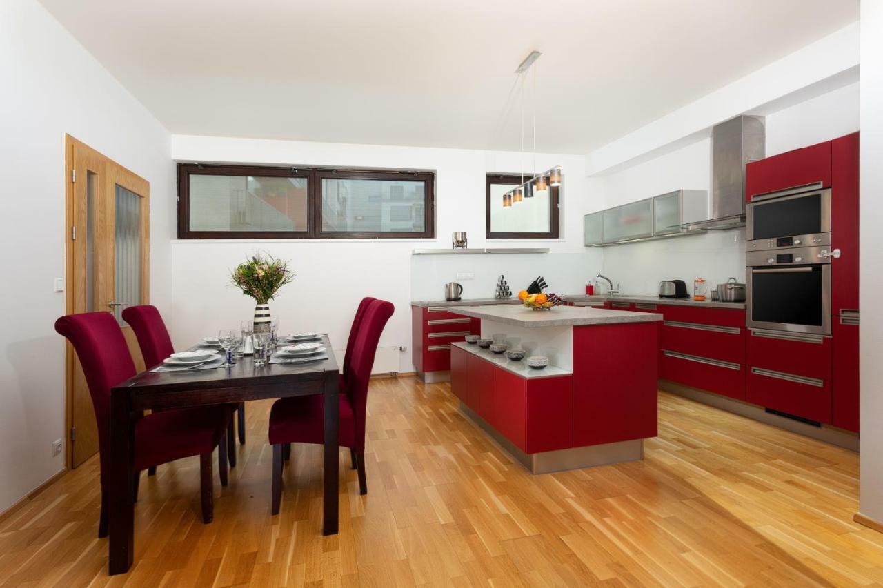 Prague Days - Family 2Bdr Apt - Garage Parking - Balcony מראה חיצוני תמונה